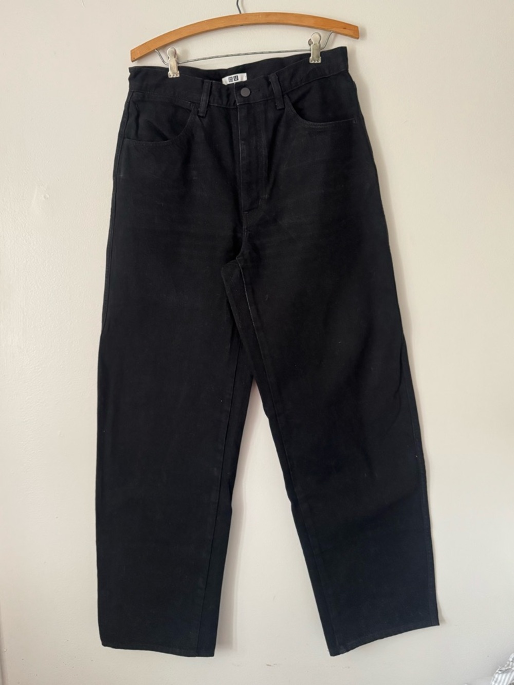 Uniqlo U Black Curve Denim Size 29.